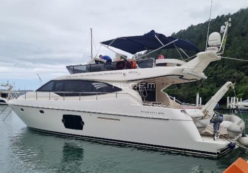 Ferretti 530 